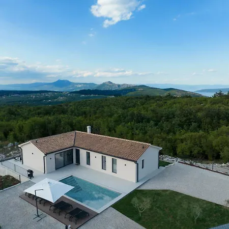 Villa Tonka With Jacuzzi Sauna And Private Pool *