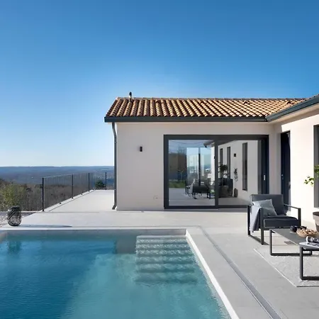 Tonka With Jacuzzi Sauna And Private Pool *