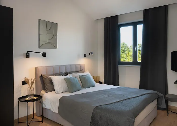 Tonka With Jacuzzi Sauna And Private Pool *