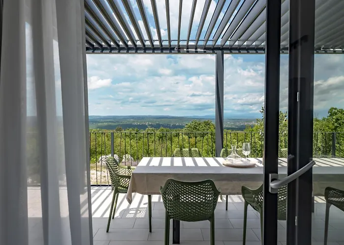 Tonka With Jacuzzi Sauna And Private Pool