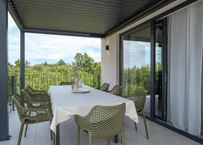 Villa Tonka With Jacuzzi Sauna And Private Pool *