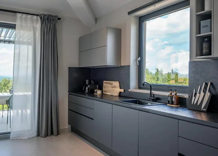 Tonka With Jacuzzi Sauna And Private Pool *