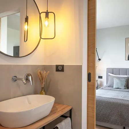 Tonka With Jacuzzi Sauna And Private Pool *