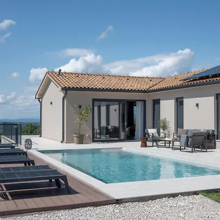 Tonka With Jacuzzi Sauna And Private Pool Villa