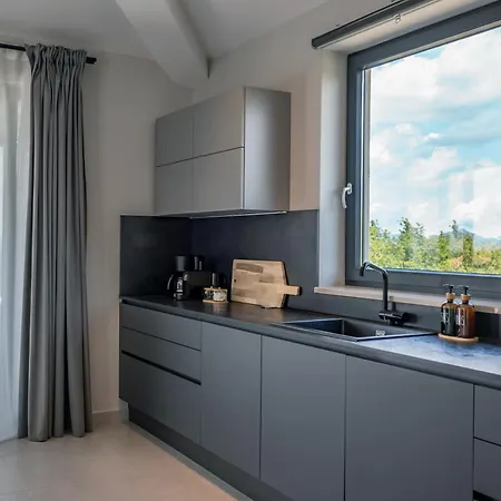 Tonka With Jacuzzi Sauna And Private Pool *