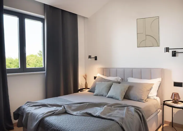 Tonka With Jacuzzi Sauna And Private Pool