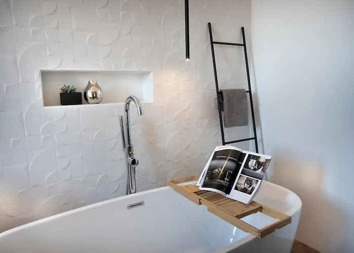 Villa Tonka With Jacuzzi Sauna And Private Pool *